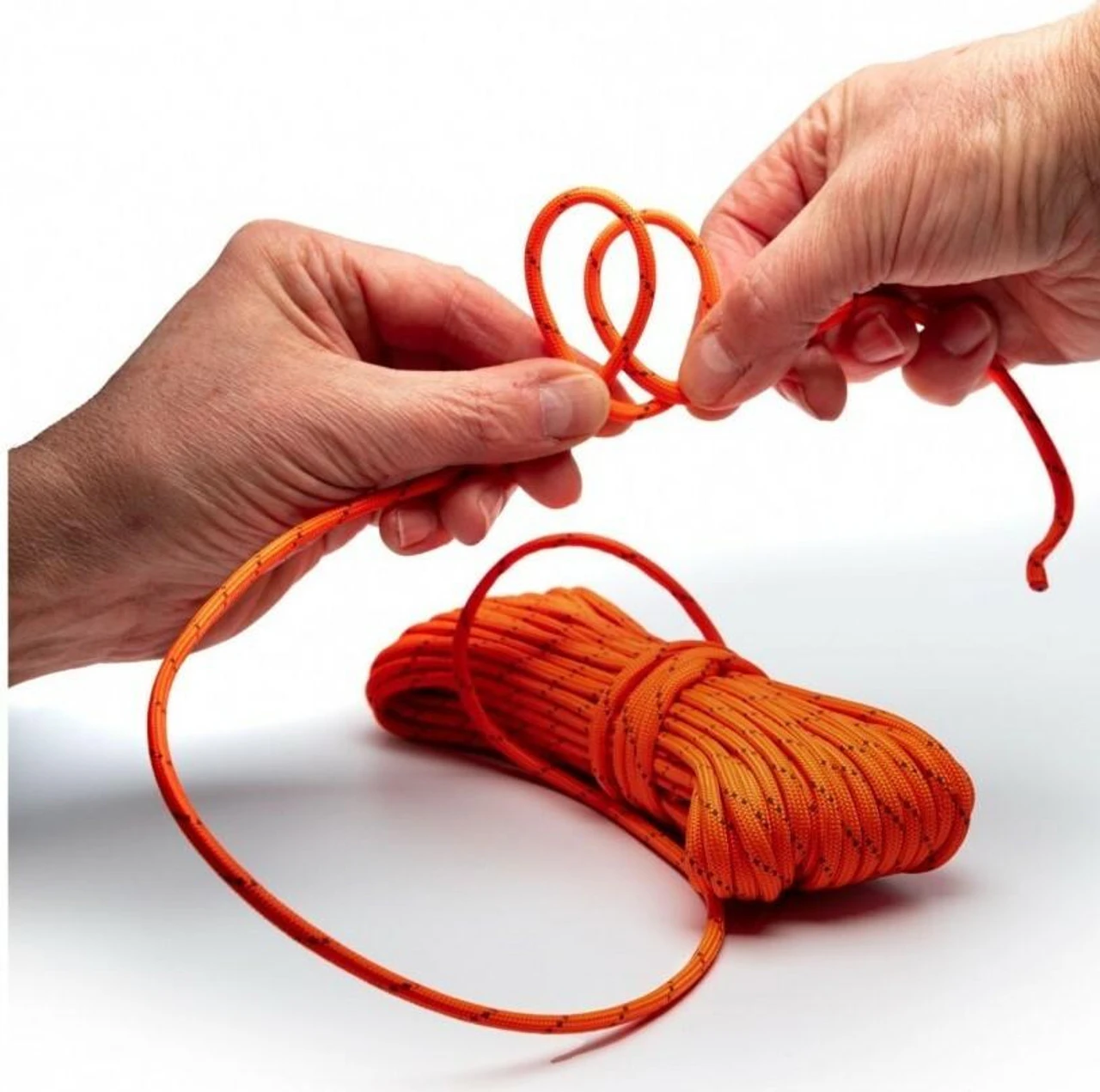 Adventure Medical Kits SOL 50ft. Fire Lite Tinder Cord 550 0140-1732 4 Adventure Medical Kits SOL 50ft. Fire Lite Tinder Cord 550 0140-1732 - Image 2