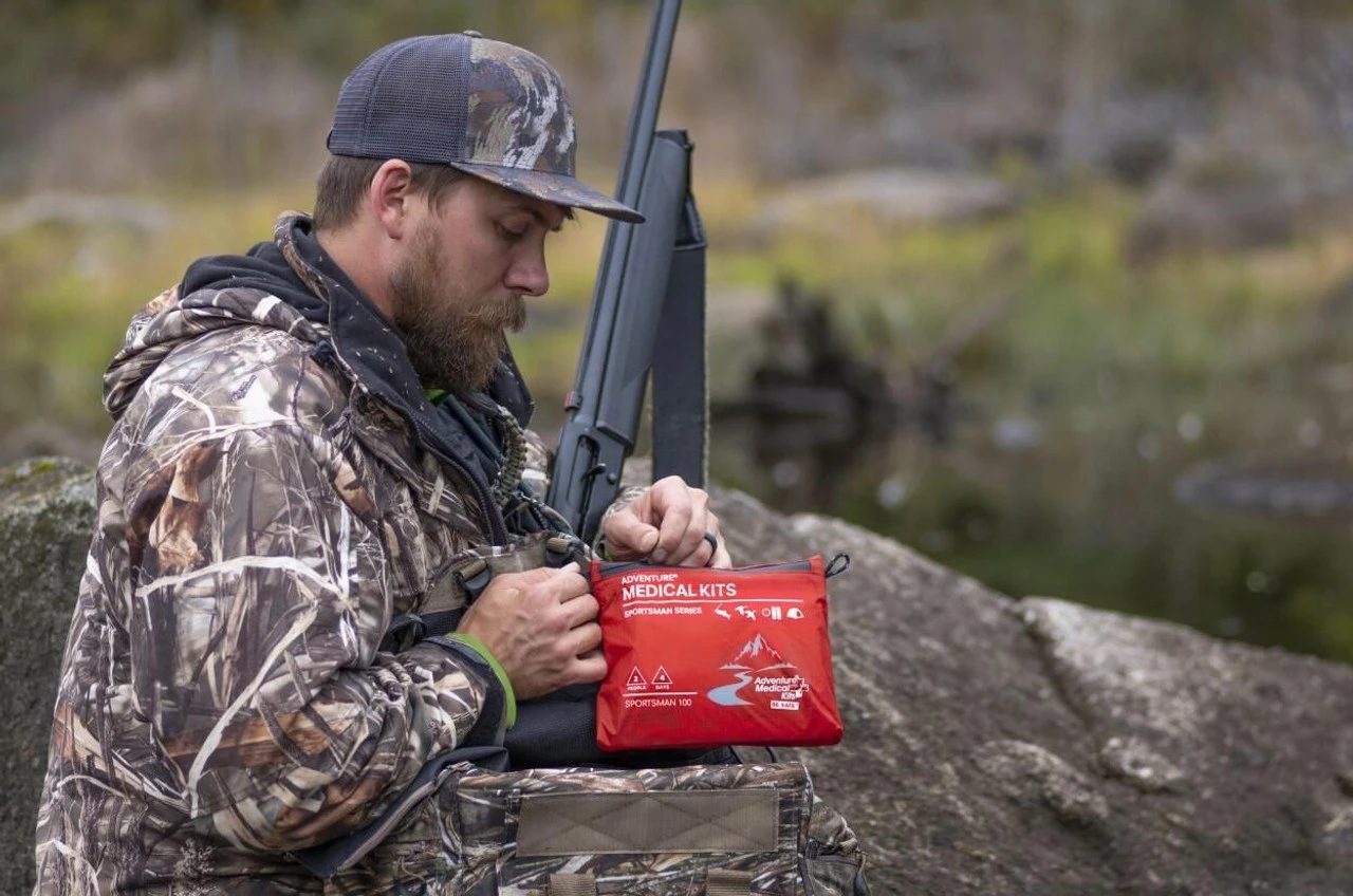 Adventure Medical Kits Sportmans 100 Medical Kit 0105-0100 7 Adventure Medical Kits Sportmans 100 Medical Kit 0105-0100 - Image 5