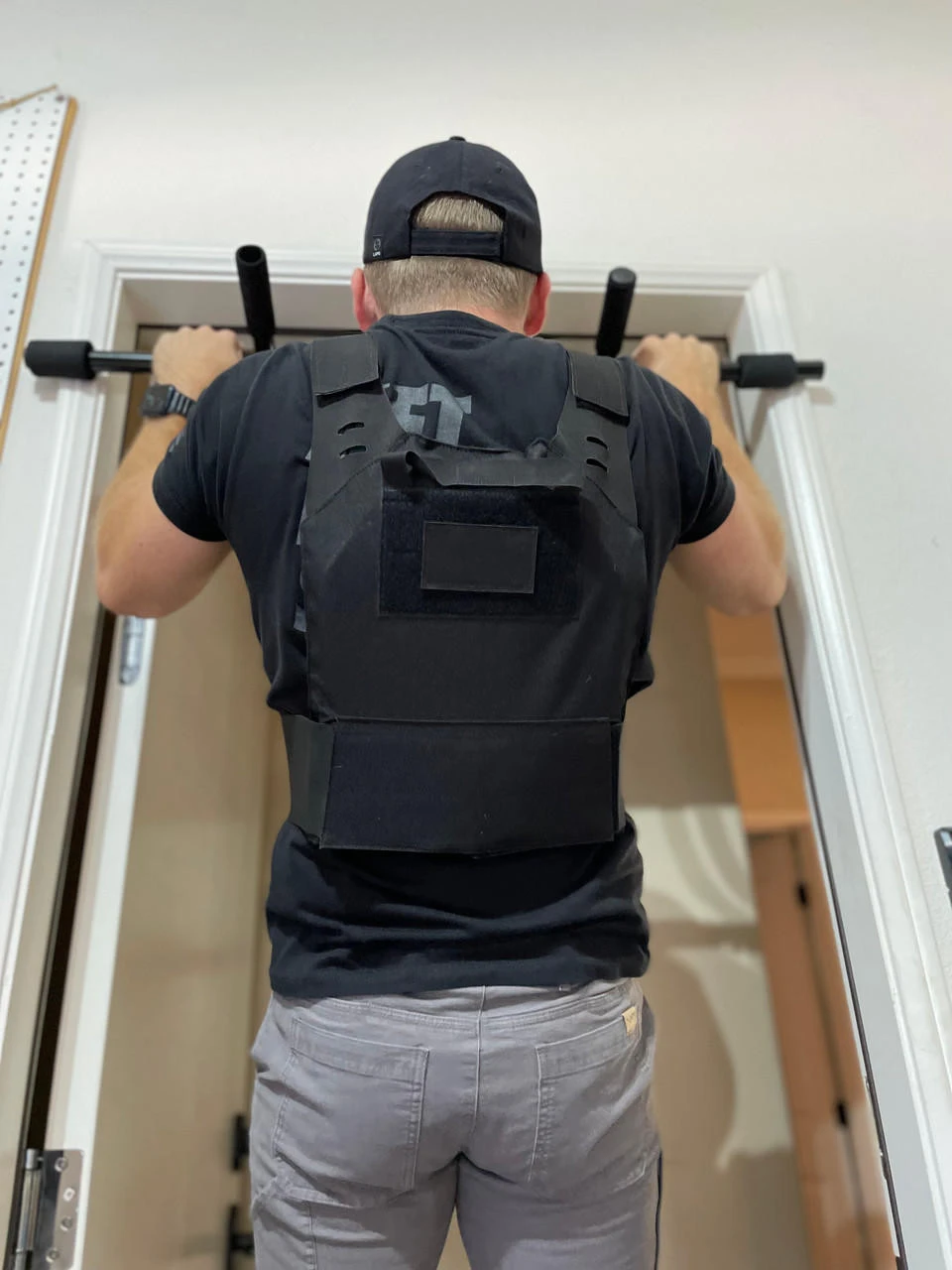 LA Police Gear JTE Lightweight MOLLE Plate Carrier 10 LA Police Gear JTE Lightweight MOLLE Plate Carrier - Image 8