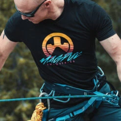 Magpul Brenten CVC T-Shirt -Holsters Shop magpul brenten cvc t shirt mag1134 21720.1602580379