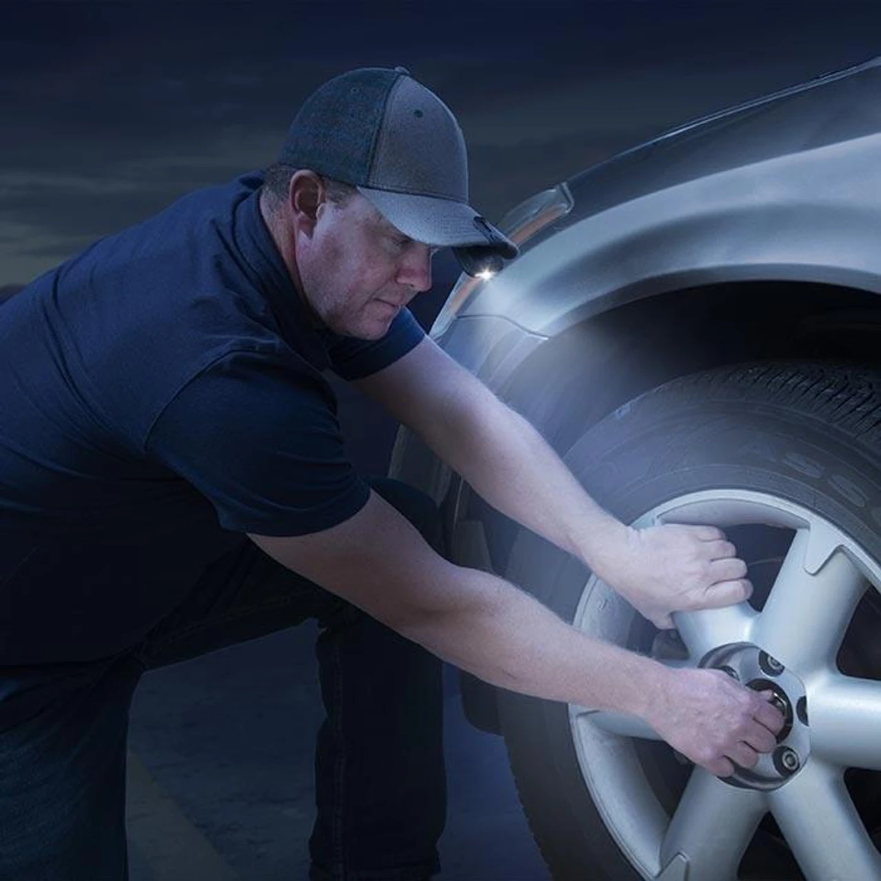 Nite Ize Radiant 170 Rechargeable Clip Light 4 Nite Ize Radiant 170 Rechargeable Clip Light - Image 2