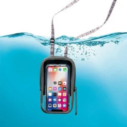 Nite Ize RunOff Waterproof Phone Case 13 Nite Ize RunOff Waterproof Phone Case -Holsters Shop nite ize runoff waterproof phone case ropc 09 r3 15216.1619216835