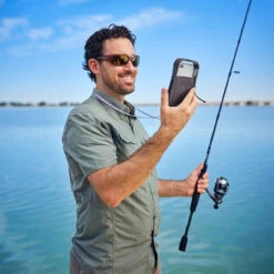 Nite Ize RunOff Waterproof Phone Case 12 Nite Ize RunOff Waterproof Phone Case -Holsters Shop nite ize runoff waterproof phone case ropc 09 r3 69121.1619217109