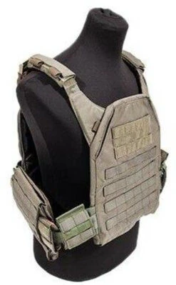 Tactical Tailor Fight Light Small Plate Carrier 22030LW -Holsters Shop tactical tailor fight light small plate carrier 22030lw 22030lw 31422.1619205745